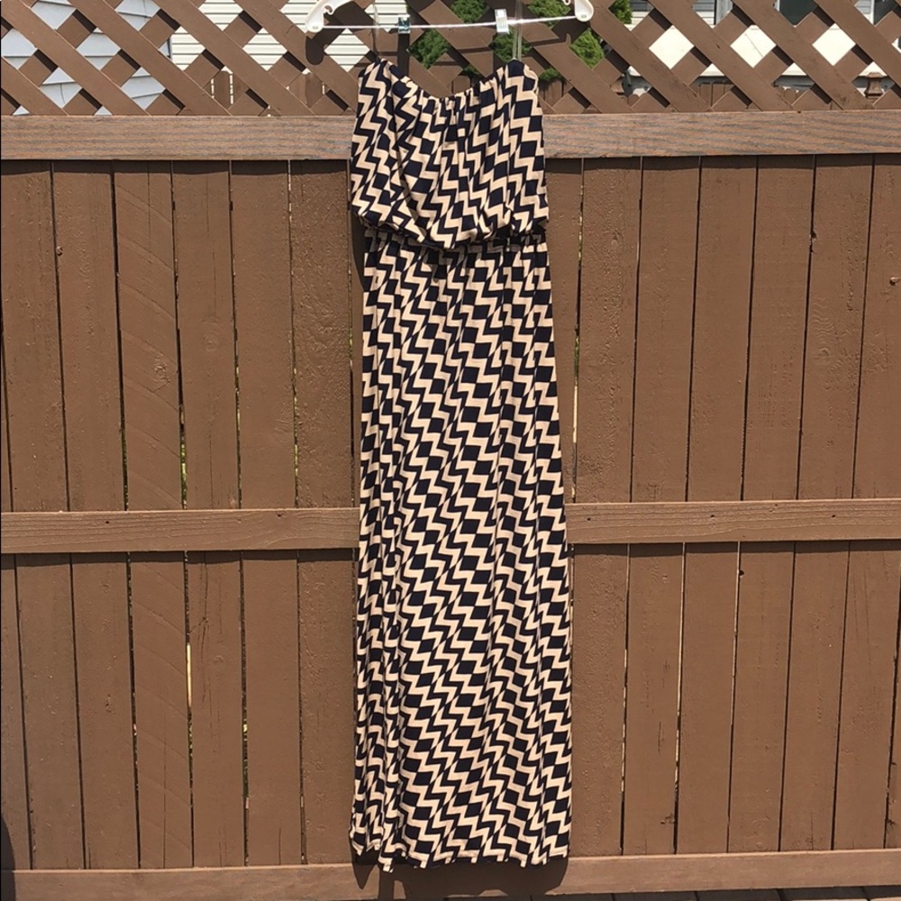 Blue and Taupe Zig-Zagged Strapless Maxi Dress